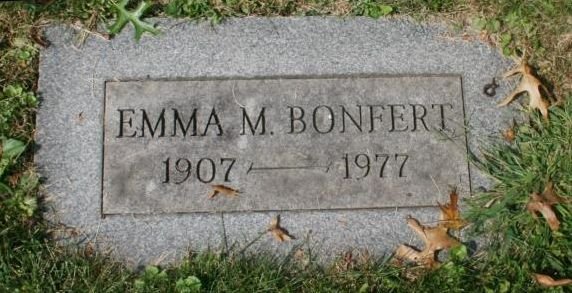 Bonfert Emma 1907-1977 Grabstein